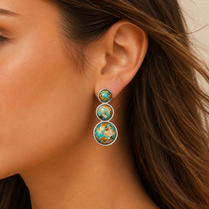 Boucles d'oreilles clous en turquoise coquille d'huître, style western bohème, faites à la main, bijoux statement pour cowgirl - Product Image 6
