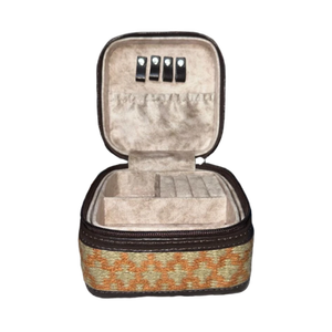 Bolso Tote Multifuncional de Moda con Cremallera y Estampado Animal de Cuero Vacuno Bohemio, Suministro de Fábrica OEM/ODM India, Estuches Cosméticos con Asa Suave - Product Image 1