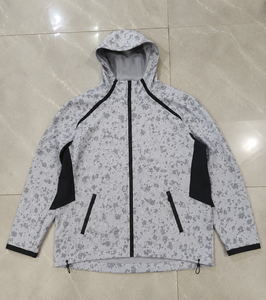 Custom Men's Hooded Windbreaker Jacket Waterproof Windproof Outdoor Hiking Camping Lightweight Camo Print Jacket OEM ODM Service - Product Image 6