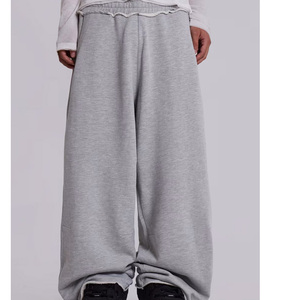 Pantalon de jogging cargo ample pour homme, style streetwear, en molleton épais, multi-poches, en coton, personnalisable - Product Image 6