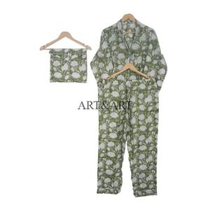 Ensemble de pyjama décontracté en coton fait main pour femme, style indien, imprimé floral estival, respirant, doux, séchage rapide, confortable, entièrement boutonné - Product Image 5