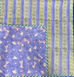 Couverture réversible en coton doux et léger pour bébé, respirante, avec motif de petite girafe, couverture de travail pour bébé - Product Image 1