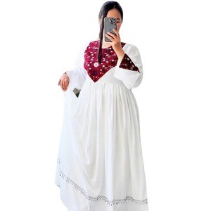 Vestidos Kuchi de Estilo Afgano para Mujeres Modestas, Estilo Tradicional, Hechos a Mano, para Bodas y Fiestas - Product Image 4