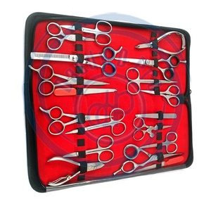 ENSEMBLE ASSORTIE DE 18 INSTRUMENTS DE BEAUTÉ ENSEMBLE DE CISEAUX DE BARBIER POUR MANUCURE PÉDICURE PINCE ET PINCES À ONGLES CE & ISO DADDY D PRO - Product Image 3