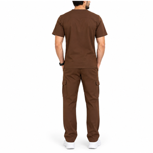 Ensemble de blouses médicales unisexe en molleton 100% coton marron, haut à col en V avec poche et pantalon cargo, uniformes d'hôpital avec logo personnalisé - Product Image 2