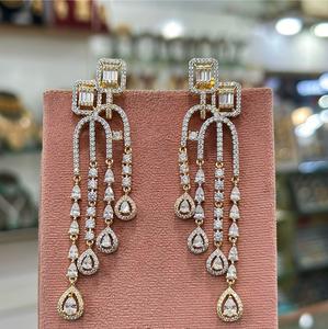 ต่างหูเพชรซีกอน CZ คุณภาพพรีเมียม ชุบทองและเงิน ดีไซน์สวยเก๋ สำหรับผู้หญิงและเด็กผู้หญิง เหมาะสำหรับใส่ในงานกลางคืน งานปาร์ตี้ และแฟชั่น - Product Image 2