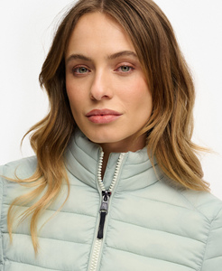 Wholesale <b>Women</b>’s <b>Puffer</b> <b>Jacket</b> Custom Casual Outdoor Wear Windproof Zipper Closure Side Pockets <b>Women's</b> Premium Coat For Winter - Product Image 4