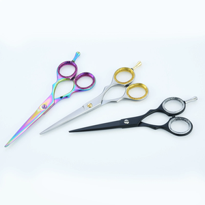 Tijeras de Peluquería Profesionales de Acero Inoxidable 9CR13 de Alta Calidad con Punta Afilada, Mango Mediano para Diestros, Precio de Fábrica, OEM - Product Image 5