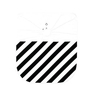 Capes de Coiffeur Professionnelles Imperméables Noires à Demi-Rayures en Polyester Respirant - Product Image 4