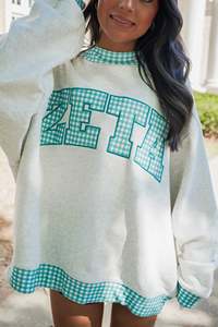 Sweat-shirt personnalisé pour femme, coupe ample décontractée, en tissu épais, à col montant, style universitaire, avec imprimé à carreaux gingham et patchwork - Product Image 5