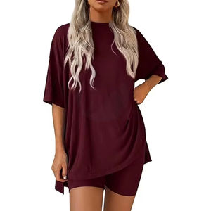 Ensemble T-shirt et short de couleur unie au meilleur prix du Pakistan, 100% coton, T-shirts à manches courtes pour femmes avec ensemble de shorts - Product Image 1