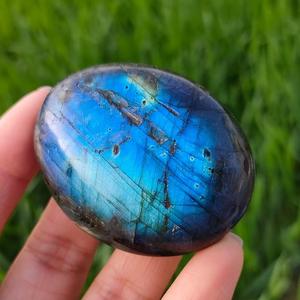 Pierre de palmier en labradorite naturelle, figurine polie à la main, cristal de guérison, méditation, Reiki, chakra, énergie, guérison spirituelle - Product Image 4