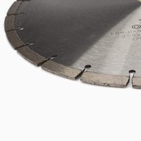 Lame de scie industrielle Jaze de 18 pouces en granit, diamantée, à haute fréquence, soudée au laser, pressée à froid et à chaud, OEM, nitridée