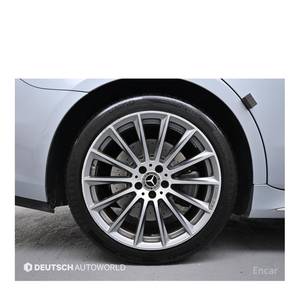 Mercedes-Benz Classe S S500L 4MATIC Modèle juillet 2023 126 708 km Boîte de vitesses automatique Sièges en cuir Volant à gauche Caméra arrière - Product Image 5