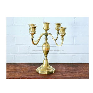 Bougeoir vintage à 5 bras en laiton, fait à la main, personnalisable, décoration de Noël pour la maison - Product Image 1