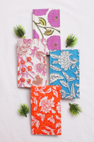 Carnet de notes avec couverture en tissu à imprimé floral – Journal floral fait main – Carnet pour cadeaux, écriture et décoration intérieure.