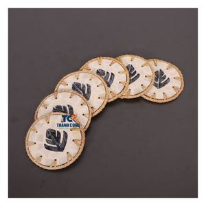 Ensemble de sous-verres de luxe fait à la main avec cadre en coquillage et rotin pour la décoration intérieure du Moyen-Orient Boutique Hôtels et cadeaux du Ramadan - Product Image 1