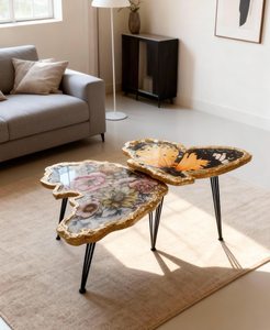 Table d'appoint design moderne en résine époxy faite à la main, motif papillon, avec pieds en forme d'épingle à cheveux noirs - Product Image 4