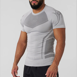 T-shirt de compression à manches courtes pour homme, couleur violette, coupe ajustée, séchage rapide, col rond, tricoté en polyester, idéal pour l'entraînement sportif - Product Image 2
