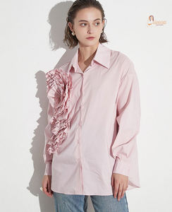 Camisa Elegante de Manga Larga con Solapa, Cierre de Botón, Bordado Frontal con Logotipo, Estilo Casual para Primavera/Verano, para Mujer - Product Image 1