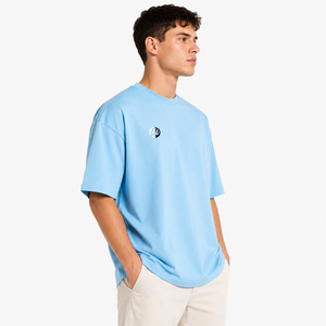 T-shirt homme surdimensionné à coupe décontractée, matière respirante, manches courtes et col rond classique, conçu pour un look streetwear décontracté. - Product Image 2