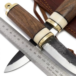 Cuchillo Vikingo de Hoja Fija de Acero de Damasco Hecho a Mano con Mango de Madera y Punta Recta para Camping - Product Image 2