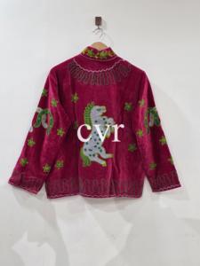 เสื้อโค้ทกำมะหยี่ปักมือ คอจีน ไซส์ใหญ่ เสื้อคลุมฤดูหนาวสำหรับผู้หญิง สไตล์จีน แขนยาว ผ้าหนา ลายสัตว์ - Product Image 2