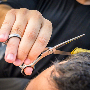 Tijeras de Peluquería para Diestros, Cuchillas Afiladas y Duraderas de Acero Inoxidable 440C, Tijeras de Corte de Pelo Profesionales, Herramientas de Barbería - Product Image 4