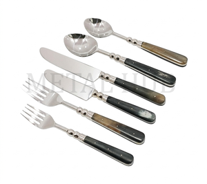 ชุดช้อนส้อมสแตนเลส 6 ชิ้น ด้ามจับฝังเขาสัตว์ ชุดช้อนส้อมหรูหรา มีด ส้อม ช้อน ชุดอาหารบนโต๊ะอาหาร ชุดรับประทานอาหารระดับพรีเมียม - Product Image 2