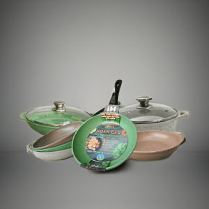 Ensemble de casseroles en aluminium de la marque HOCA, durable et écologique, revêtement céramique antiadhésif, fond à induction, couvercles en verre - Product Image 3