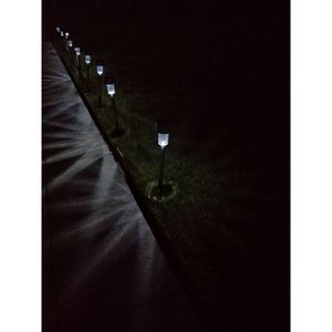 10 lampade da giardino a LED ad alta luminosità da 5 W ad energia solare, paralumi bianchi e argento, illuminazione da giardino - Product Image 5