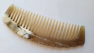 Peine de Cuerno de Búfalo Hecho a Mano con Cerdas Naturales, Ecológico, Antiestático, de Dientes Anchos para Desenredar y Peinar - Product Image 4
