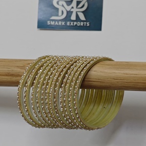 Juego de Brazaletes de Cristal Dorado con Perlas, 12 Piezas, Hechos a Mano, Joyería Tradicional India para Bodas y Fiestas - Product Image 3