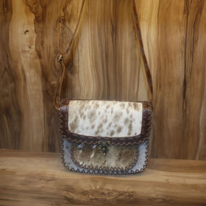 Bolso Bandolera de Cuero Genuino de Vaca para Mujer – Bolso de Hombro de Cuero Hairon Hecho a Mano con Correa Ajustable - Product Image 1