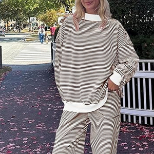 Sudadera de cuello alto con hombros caídos, de forro polar, extragrande, de alta calidad y personalizada para mujer - Product Image 2