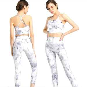 Custom Design Women New Design Comfortable Quick Dry Seamless Regular Size Solid Yoga Bra And Pants Set - Product Image 1