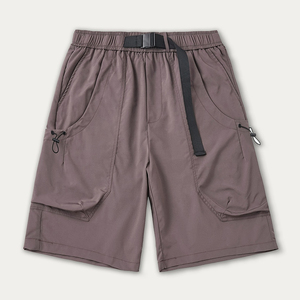 Shorts de basket-ball pour homme, en polyester noir uni, taille élastique, séchage rapide, style décontracté, avec poches, longueur mi-cuisse. - Product Image 2