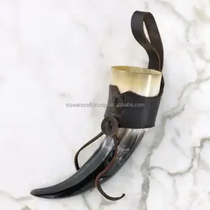 แก้วกาแฟลายสัตว์แกะสลักจากอินเดียที่วางเครื่องดื่มที่ทำจากหนังพร้อมเขากวางดีไซน์ตามธรรมชาติดีไซน์แบบอเมริกันเหมาะสำหรับใส่อาหารงานแต่งงานหรืองานแต่งงาน - Product Image 1