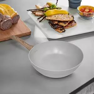 Sartén Antiadherente de Cerámica con Mango de Acero Inoxidable, Compatible con Inducción, Libre de PFOA - Product Image 6