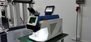 Vente chaude bonne petite taille et qualité 150w Portable bijoux Laser haute précision Machine de soudage - Product Image 3