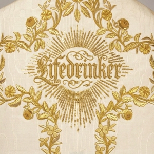 Chasuble de luxe pour église catholique, brodée à la main avec du fil d'or - Product Image 6