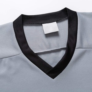 เสื้อฮอกกี้น้ำแข็งฤดูร้อนคุณภาพสูง โพลีเอสเตอร์ 100% ปักชื่อทีมตามสั่ง โลโก้ลายทางด้านหน้า แห้งเร็ว ชุดกีฬา - Product Image 6