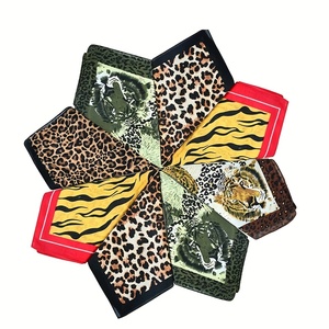 Bandanas en coton à motifs personnalisés, vente en gros, foulards et écharpes imprimés pour la tête et le cou - Product Image 1