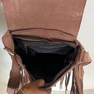 Bolso Bandolera de Gran Capacidad de Cuero de Vaca con Pelo y Flecos, Estilo Western, Diseño de Concha, para Mujer - Product Image 6