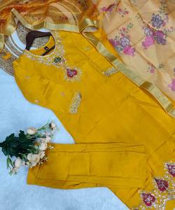 Conjunto de dos piezas de algodón moderno con bordado, estilo casual de lujo, con dupatta, precio mayorista, prenda étnica, amarillo - Product Image 4