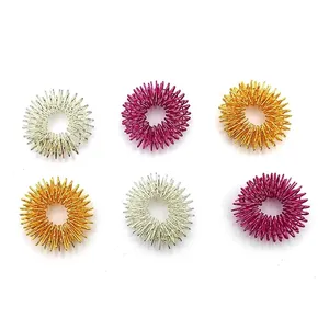 Anneau de massage des doigts Sujok, acupression, détente des doigts, couleurs assorties, anneaux sensoriels à picots, marque privée - Product Image 1