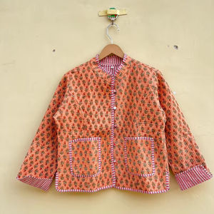 Chaqueta india hecha a mano 100% algodón, ecológica, acolchada, antiarrugas, transpirable, de secado rápido, con estampado digital, bolsillo frontal y cuello redondo. - Product Image 1