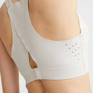 Créez votre idée : soutien-gorge de sport pour femmes, personnalisé avec logo professionnel, imprimé sur mesure, qualité supérieure, répondant à la demande des clients et au meilleur prix. - Product Image 5