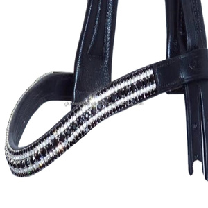 Cadena de diamantes de 5 filas de cristales negros o transparentes personalizable banda de ceja de caballo de cuero en forma de onda profunda mega ostentosa a precio barato - Product Image 1