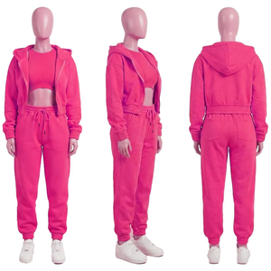 Conjunto Deportivo Personalizado de 3 Piezas para Mujer, Sudadera Corta con Parches Bordados y Efecto Desgastado, Pantalones Deportivos - Product Image 5